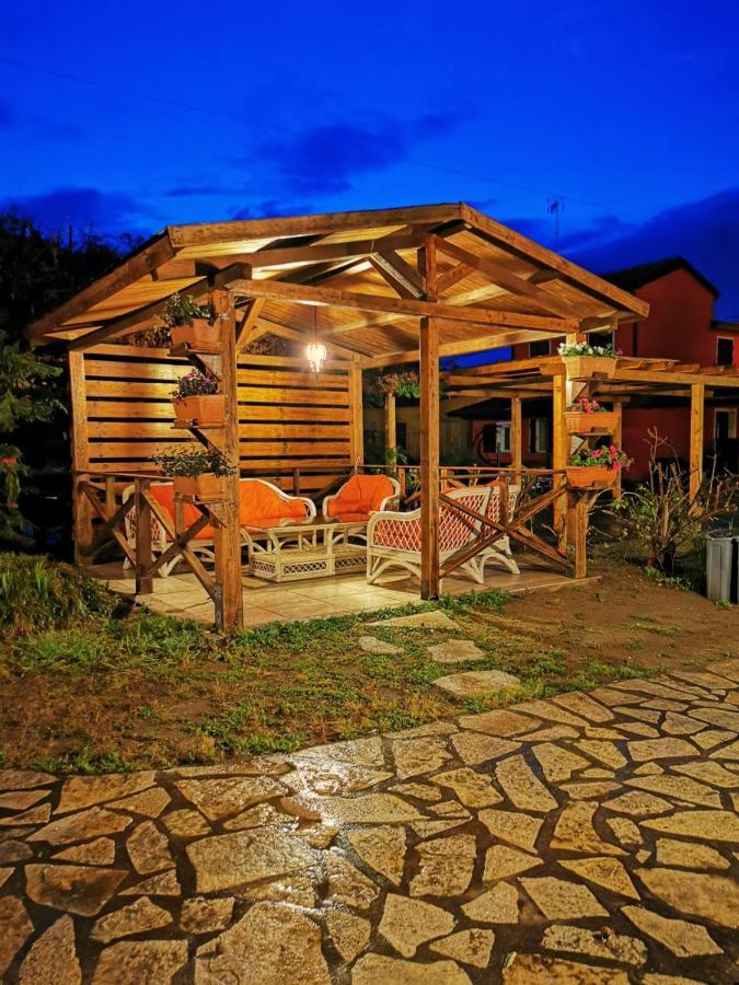 فندق Oasi Di Arcadia Santa Giulia المظهر الخارجي الصورة